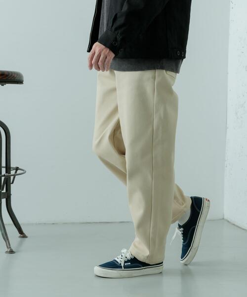 ITEMS URBANRESEARCH（アイテムズ アーバンリサーチ）の「裏フリース リラックスチノパンツ（その他パンツ・メンズ・オリーブ/ブラック/ライトベージュ・MEDIUM/LARGE）」の8枚目の写真