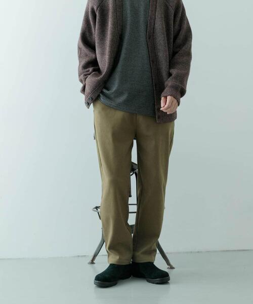 ITEMS URBANRESEARCH（アイテムズ アーバンリサーチ）の「裏フリース リラックスチノパンツ（その他パンツ・メンズ・オリーブ/ブラック/ライトベージュ・MEDIUM/LARGE）」の22枚目の写真