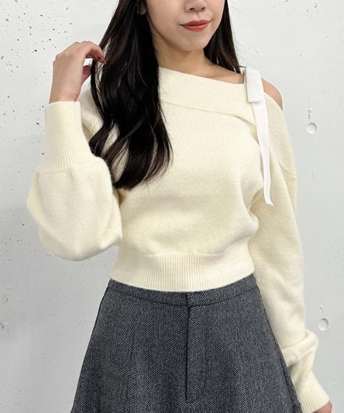 archives（アルシーヴ）の「ベロアリボンワンショルニット（ニット/セーター・レディース・グレー/アイボリー/ブラック・MEDIUM）」の21枚目の写真