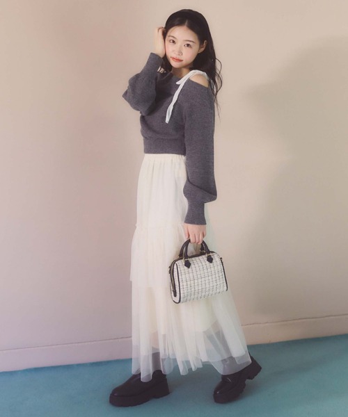 archives（アルシーヴ）の「ベロアリボンワンショルニット（ニット/セーター・レディース・グレー/アイボリー/ブラック・MEDIUM）」の17枚目の写真