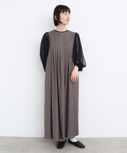 l'atelier du savon（アトリエドサボン）の「_TRプリーツタックノースリワンピース（ワンピース・レディース・ブラック/グレー・FREE）」の18枚目の写真