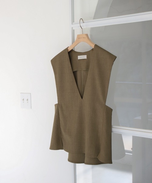 select MOCA Et（セレクトモカエト）の「【Et】Back Flare Vest（ベスト・レディース・ライトブラウン/ブラック/ベージュ・FREE）」の15枚目の写真