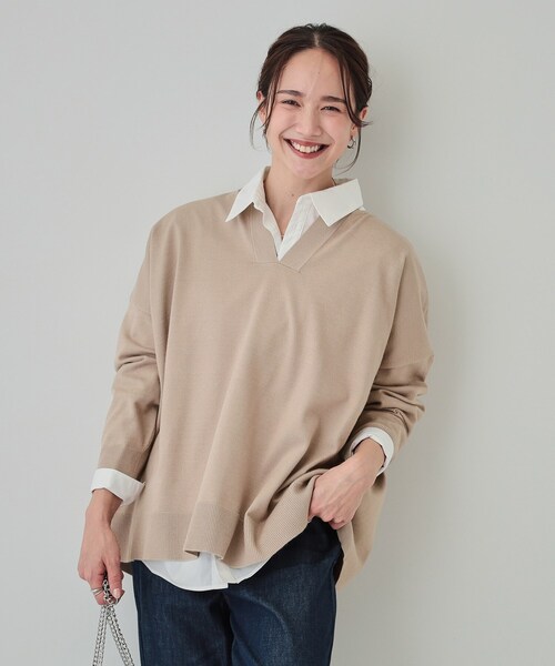 SHOO・LA・RUE（シューラルー）の「【洗える】レイヤードコーデも楽しめる もちもちVネックニット（ニット/セーター・レディース・グレー/ベージュ/ブラック・00）」の12枚目の写真