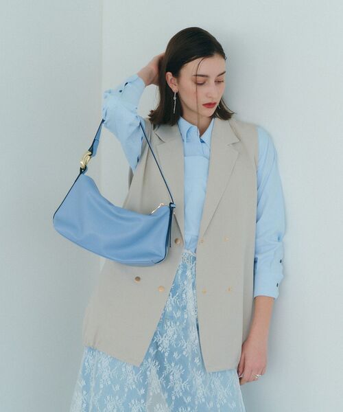 YECCA VECCA(イェッカヴェッカ)の「メタルアクセントミニバッグ(ハンドバッグ・レディース・ブルー/アイボリー/ブラック・FREE)」の15枚目の写真