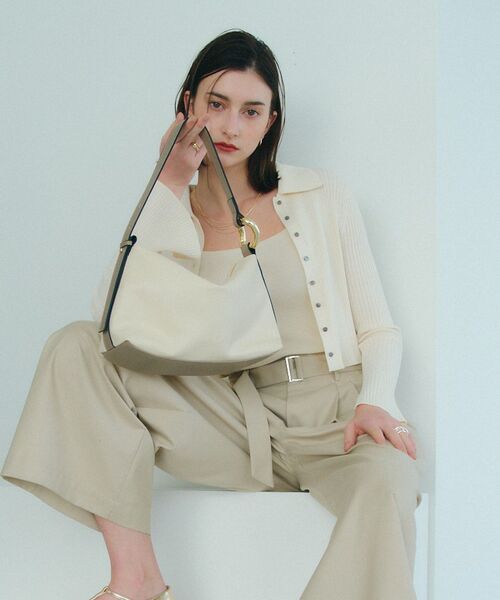 YECCA VECCA(イェッカヴェッカ)の「メタルアクセントミニバッグ(ハンドバッグ・レディース・ブルー/アイボリー/ブラック・FREE)」の21枚目の写真