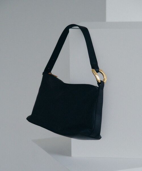 YECCA VECCA(イェッカヴェッカ)の「メタルアクセントミニバッグ(ハンドバッグ・レディース・ブルー/アイボリー/ブラック・FREE)」の1枚目の写真