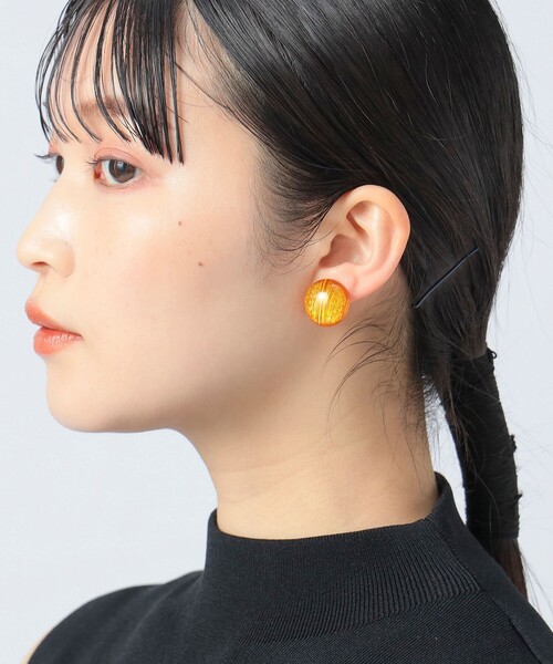 BEAMS HEART(ビームスハート)の「オーバル カラー イヤリング(イヤリング・レディース・ブルー/オレンジ/レッド・ONE SIZE)」の3枚目の写真