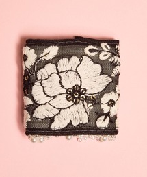 Zoule（ゾーラ）の「Zoule ゾーラ：embroidery cuff80　フラワー刺繍　ヘアーカフス（ヘアピン）」