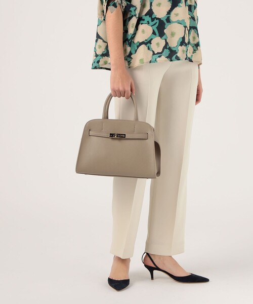 TOMORROWLAND （トゥモローランド）の「Atelier TOMORROWLAND GEM ボストンバッグ（ボストンバッグ・レディース・ブラック/ベージュ・FREE）」の3枚目の写真