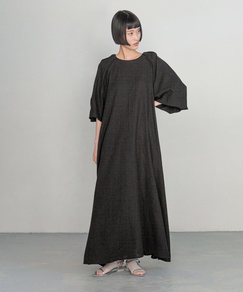 yuw（ユウ）の「ボリュームパフスリーブワンピース　321489（ワンピース・レディース・ブラック/レオパード・FREE）」の3枚目の写真