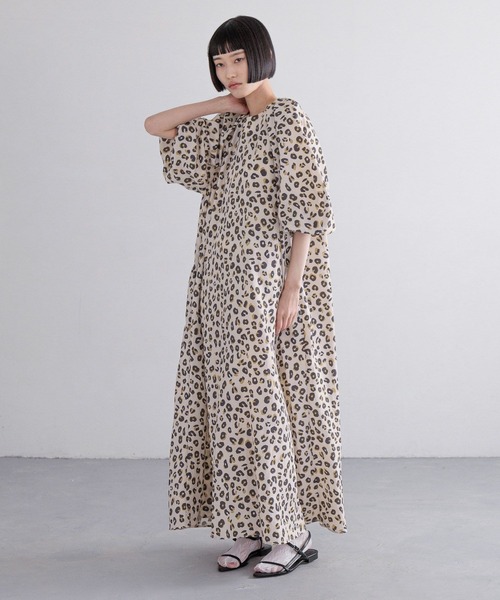 yuw（ユウ）の「ボリュームパフスリーブワンピース　321489（ワンピース・レディース・ブラック/レオパード・FREE）」の10枚目の写真