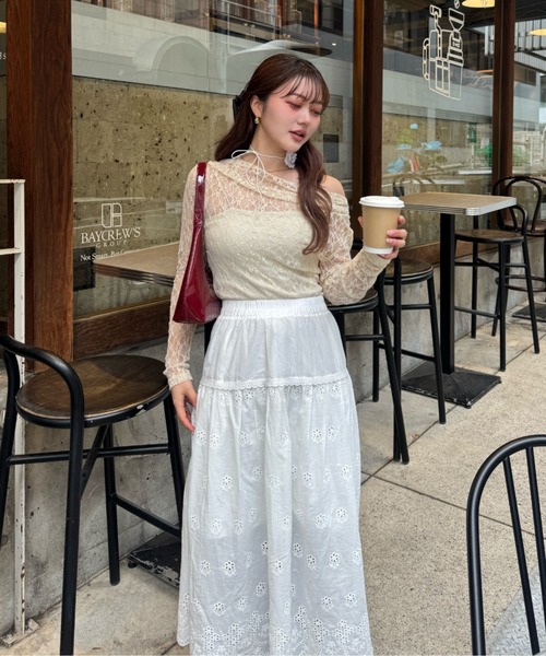 efill（エフィル）の「フレア レース ロングスカート（スカート・レディース・ホワイト・FREE）」の5枚目の写真