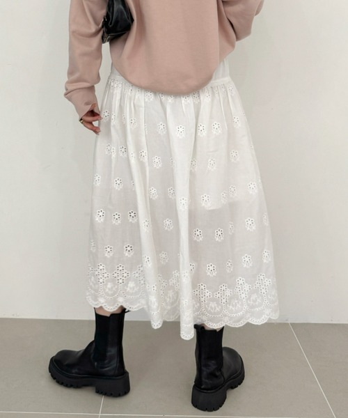efill（エフィル）の「フレア レース ロングスカート（スカート・レディース・ホワイト・FREE）」の15枚目の写真