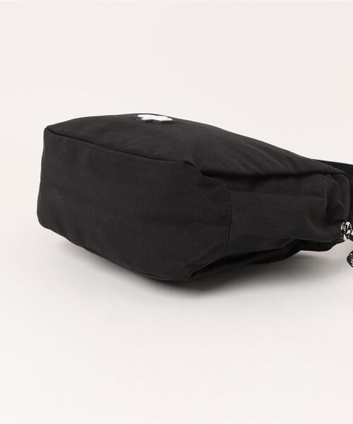 florist（フローリスト）の「【A4収納可・撥水加工】ストリートカジュアルワンショルダーバッグ(2size L/M)（メッセンジャーバッグ・レディース・ブラック系2/ベージュ系1/ベージュ系2/ブラック系1/オレンジ系2/オレンジ系1・M/L）」の21枚目の写真