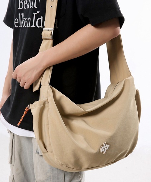 セール】【A4収納可・撥水加工】ストリートカジュアルワンショルダー