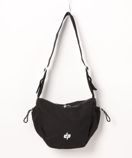 florist（フローリスト）の「【A4収納可・撥水加工】ストリートカジュアルワンショルダーバッグ(2size L/M)（メッセンジャーバッグ・レディース・ブラック系2/ベージュ系1/ベージュ系2/ブラック系1/オレンジ系2/オレンジ系1・M/L）」の20枚目の写真