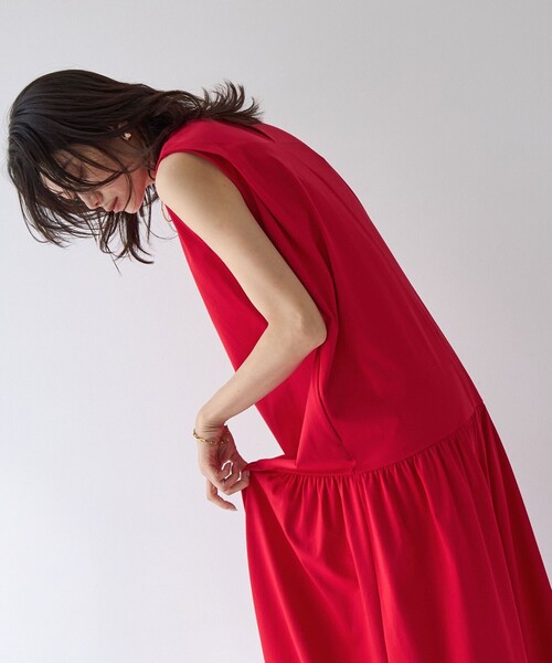 green label relaxing（グリーンレーベルリラクシング）の「［size SHORT/TALLあり］シンプルリフトワンピース -UVカット・抗菌-（ワンピース・レディース・レッド/ブラック/ケリーグリーン/モカ/ロイヤルブルー・SHORT/FREE/TALL）」の21枚目の写真