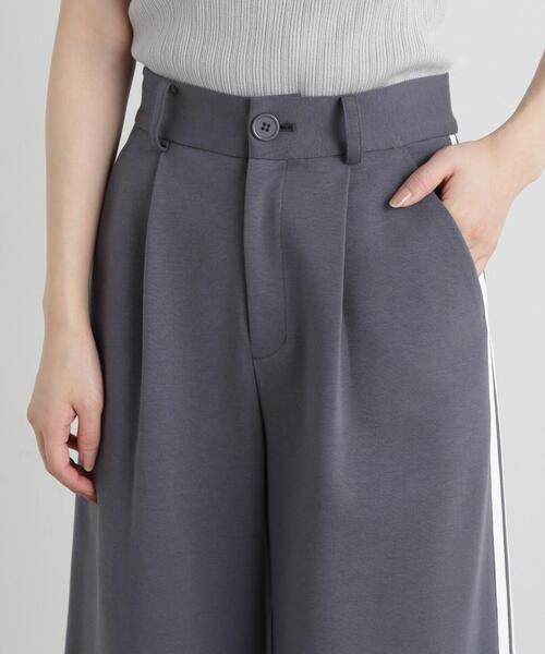 PROPORTION BODY DRESSING（プロポーションボディドレッシング）の「スウェットトラックパンツ / 1215130400（その他パンツ・レディース・ダークグレー/ベージュ・MEDIUM/SMALL）」の15枚目の写真