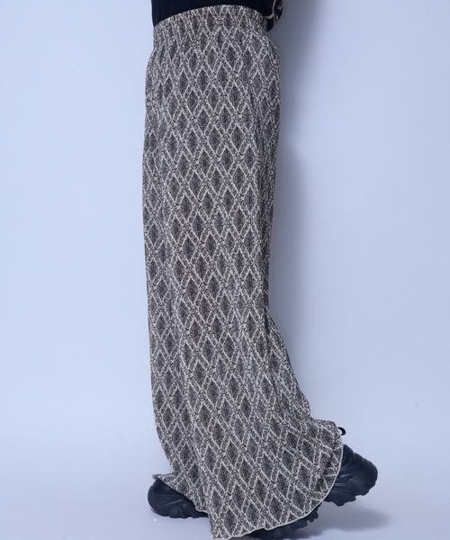 rovtski（ロフトスキー）の「Y-総柄パンツ（その他パンツ・レディース・その他・FREE）」の2枚目の写真