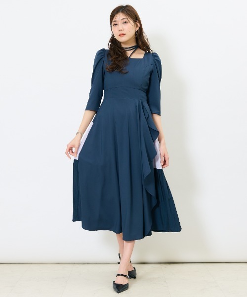 AND COUTURE(アンドクチュール)の「アシメラッフルティアードワンピース(ワンピース・レディース・ブラック/グリーン/ネイビー・FREE)」の7枚目の写真
