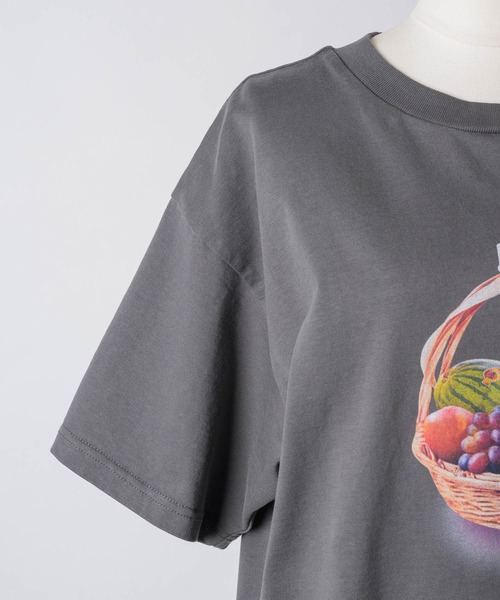 yae(ヤエ)の「Original graphic T-shirts / オリジナルグラフィックTシャツ(Tシャツ/カットソー・レディース・グレー/ホワイト・FREE)」の15枚目の写真