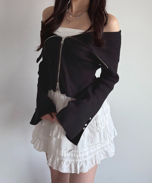 apres jour mignon（アプレジュールミニョン）の「オフショルリブトップス【ZOZOTOWN限定アイテム 】（ニット/セーター・レディース・レッド/ブラック/ブルー・X-LARGE/フリー）」の18枚目の写真