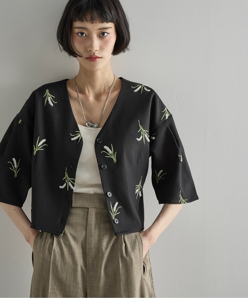 新品　エンブロイダリーTOPS 新品エンブロイダリーTOPS