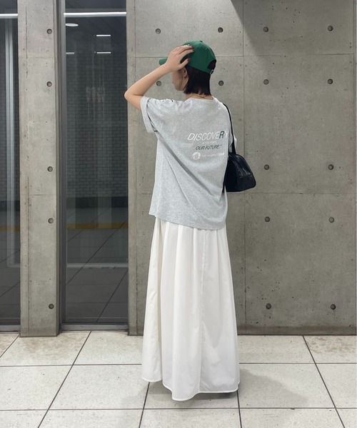 COLONY 2139(コロニートゥーワンスリーナイン)の「バックプリントTシャツ(Tシャツ/カットソー・レディース・ネイビー/グレー/オフホワイト・FREE)」の18枚目の写真