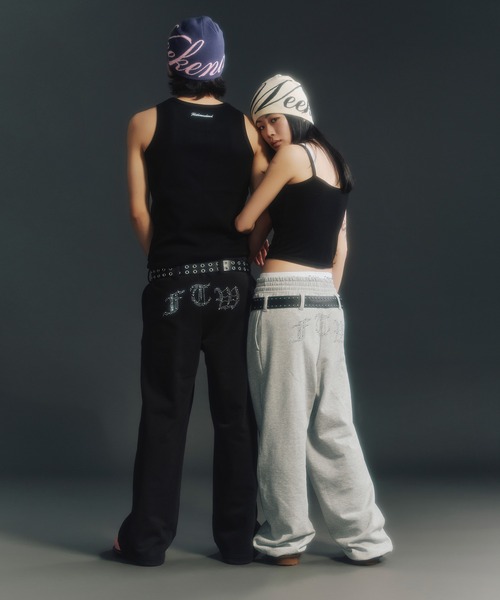 FTW(エフティダブリュー)の「RHINESTONE BELT LOOP SWEAT PANTS(スウェットパンツ・レディース・グレー/ブラック/ホワイト・SMALL/MEDIUM)」の16枚目の写真
