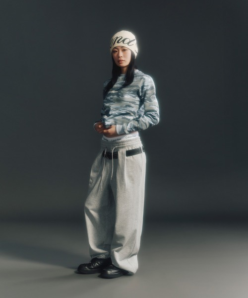 FTW(エフティダブリュー)の「RHINESTONE BELT LOOP SWEAT PANTS(スウェットパンツ・レディース・グレー/ブラック/ホワイト・SMALL/MEDIUM)」の6枚目の写真