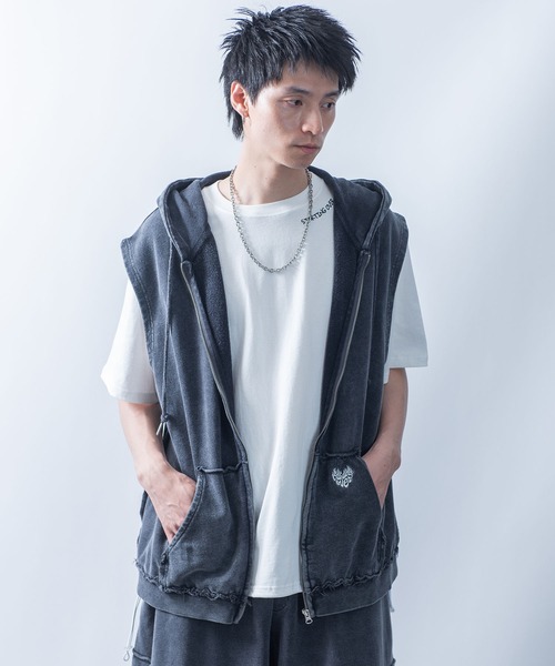 Starting Over（スターティングオーバー）の「one point sleeveless zip hoodie/ワンポイント刺繍 ノースリーブ パーカー（パーカー・メンズ・レッド/ブラック・M/L）」の16枚目の写真