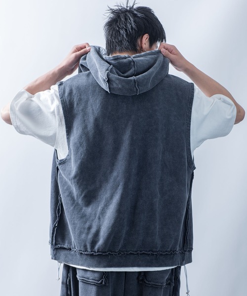 one point sleeveless zip hoodie/ワンポイント刺繍 ノースリーブ