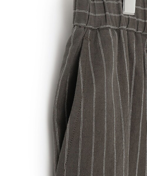 J.PRESS YORK STREET(ジェイプレスヨークストリート)の「【UNISEX】コットンリネンイージーストライプ パンツ(その他パンツ・メンズ・グレー系1/ブラック系2/ブラウン系3・SMALL/MEDIUM/LARGE)」の11枚目の写真