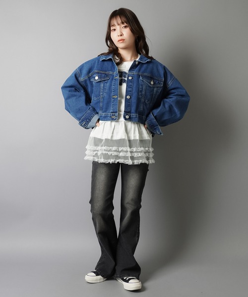 SPINNS(スピンズ)の「何にでも合う万能アイテム!ショート丈デニムジャケット(デニムジャケット・レディース・ブルー/ブラック/サックスブルー・ONESIZE)」の5枚目の写真