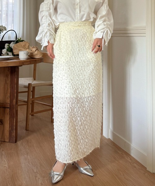 efill(エフィル)の「フラワー ジャガード タイト ロングスカート(スカート・レディース・ホワイト/アイボリー/ブラック・S/M)」の1枚目の写真