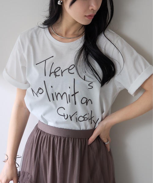 &. NOSTALGIA(アンドドットノスタルジア)の「【ZOZO限定】手書き風ロゴ刺繍Tシャツ(Tシャツ/カットソー・レディース・オフホワイト/ブラック/ブラウン・M)」の5枚目の写真