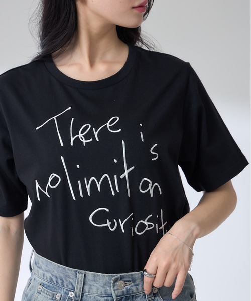 &. NOSTALGIA(アンドドットノスタルジア)の「【ZOZO限定】手書き風ロゴ刺繍Tシャツ(Tシャツ/カットソー・レディース・オフホワイト/ブラック/ブラウン・M)」の10枚目の写真