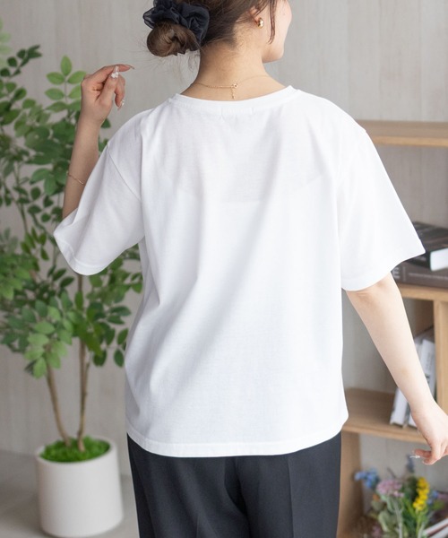 NAVY(ネイビー)の「NAVY ハートロゴ刺繍Tシャツ(Tシャツ/カットソー・レディース・ブラック/ホワイト/チャコールグレー・M/L)」の8枚目の写真