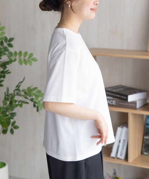 NAVY(ネイビー)の「NAVY ハートロゴ刺繍Tシャツ(Tシャツ/カットソー・レディース・ブラック/ホワイト/チャコールグレー・M/L)」の9枚目の写真