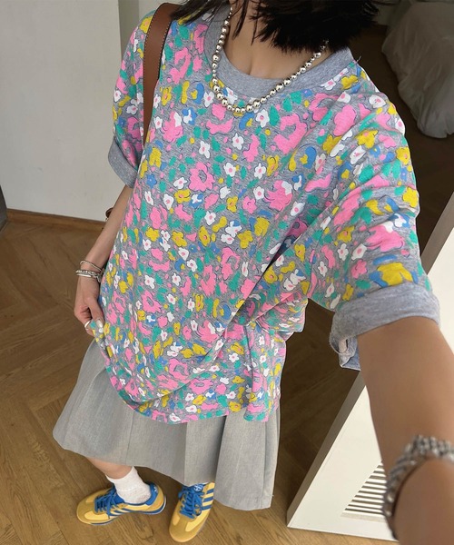 HOOK(フック)の「【HOOK】for girls カラフルポップアートTシャツ (SS)(Tシャツ/カットソー・レディース・ダークグレー/パープル/ベージュ/グリーン/ピンク/ライトグレー/ベージュ系その他/ベージュ系その他2/グレー/グレー系その他/スモークピンク/ブラック/ライトベージュ/ピンク系その他/グレー系その他2・FREE)」の4枚目の写真