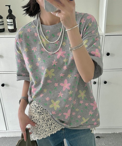 HOOK(フック)の「【HOOK】for girls カラフルポップアートTシャツ (SS)(Tシャツ/カットソー・レディース・ダークグレー/パープル/ベージュ/グリーン/ピンク/ライトグレー/ベージュ系その他/ベージュ系その他2/グレー/グレー系その他/スモークピンク/ブラック/ライトベージュ/ピンク系その他/グレー系その他2・FREE)」の3枚目の写真