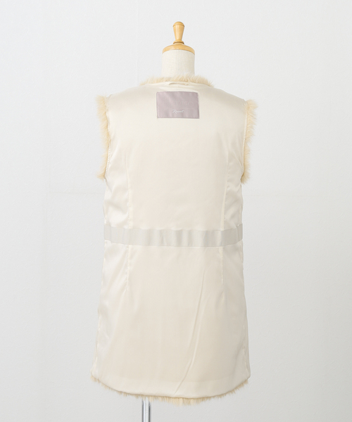 IENA(イエナ)の「HERNO/ヘルノ ECO FUR VEST ベスト GC00065DR12627(その他アウター・レディース・アイボリー・FREE)」の8枚目の写真