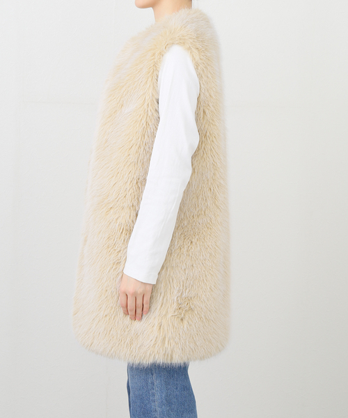 IENA(イエナ)の「HERNO/ヘルノ ECO FUR VEST ベスト GC00065DR12627(その他アウター・レディース・アイボリー・FREE)」の13枚目の写真