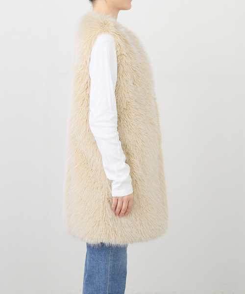 IENA(イエナ)の「HERNO/ヘルノ ECO FUR VEST ベスト GC00065DR12627(その他アウター・レディース・アイボリー・FREE)」の15枚目の写真