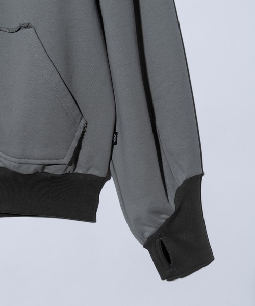 glamb（グラム）の「Layered Neck Hoodie / レイヤードネックフーディ（パーカー・メンズ・グレー/イエロー/ブラック・S/M/L）」の20枚目の写真