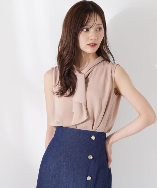 PROPORTION BODY DRESSING(プロポーションボディドレッシング)の「パール付きフリルタイブラウス / 1215210611(シャツ/ブラウス・レディース・ブラウン/ホワイト/ベージュ系その他・MEDIUM/SMALL)」の15枚目の写真