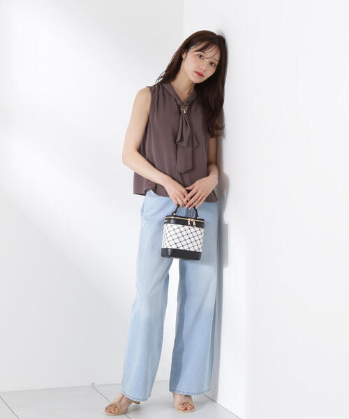 PROPORTION BODY DRESSING(プロポーションボディドレッシング)の「パール付きフリルタイブラウス / 1215210611(シャツ/ブラウス・レディース・ブラウン/ホワイト/ベージュ系その他・MEDIUM/SMALL)」の4枚目の写真