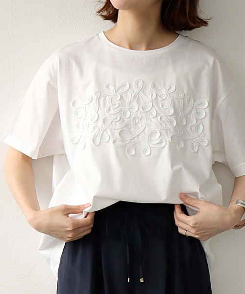 Jines(ジネス)の「シルケット天竺テープ刺繍Tシャツ(Tシャツ/カットソー・レディース・ホワイト/ブラック・38)」の2枚目の写真