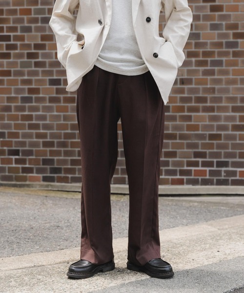 ITEMS URBANRESEARCH（アイテムズ アーバンリサーチ）の「2タックセンタープレススラックス（その他パンツ・メンズ・ブラウン/グレー系その他/ブラック・LARGE/MEDIUM）」の4枚目の写真