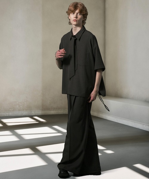 ANEDIST(アンディスト)の「ピンストライプ2タックワイドバギースラックス(スラックス・メンズ・ネイビー/チャコールグレー・M/L)」の6枚目の写真